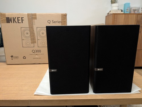 Kef q300 bookshelf - bookshelf, speakers