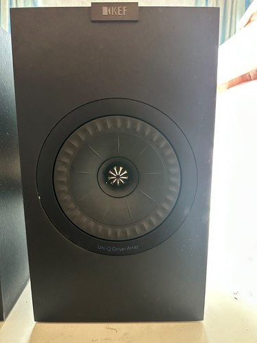 Kef q350 bookshelf speakers - kef,